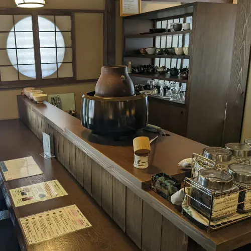 中呉服町の光安青霞園茶舗本店、茶愉 青霞、日本茶カフェ・喫茶