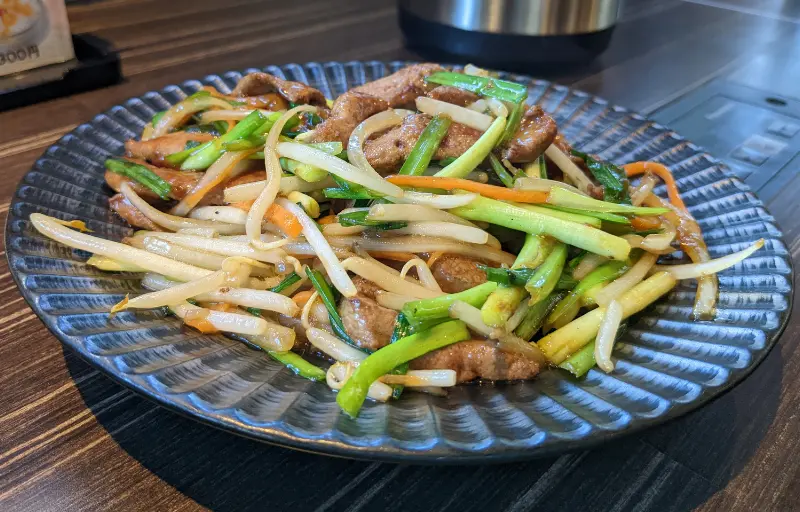 中華料理 梦園のレバニラ、ニラレバ定食