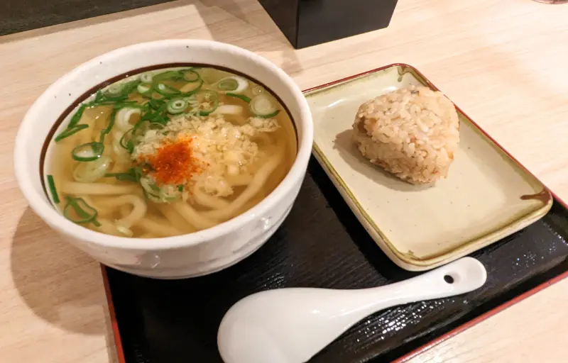 博多やりうどん　福岡店のモーニング。朝食