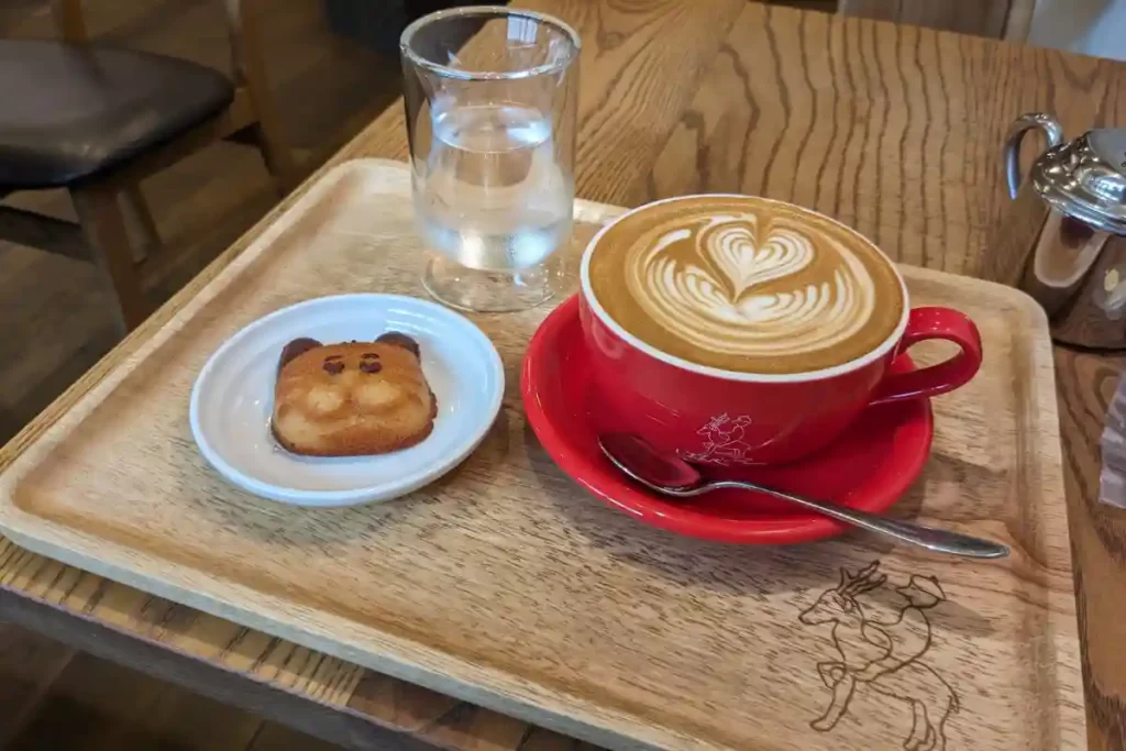 Brewer's　Coffee　ばんぢろのカフェラテとふぃにゃんしぇ