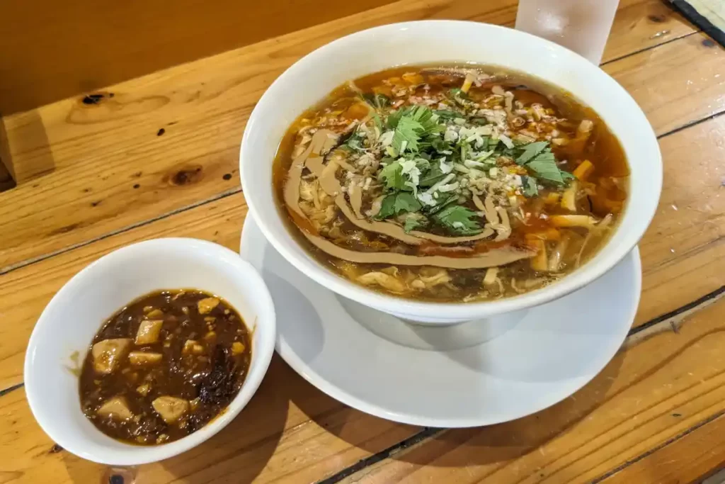 中華酒場　麺屋のスーラ―担々麵